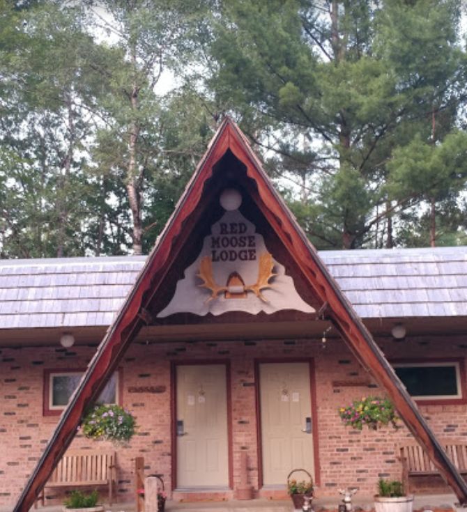 Red Moose Lodge - From Web Listing (newer photo)